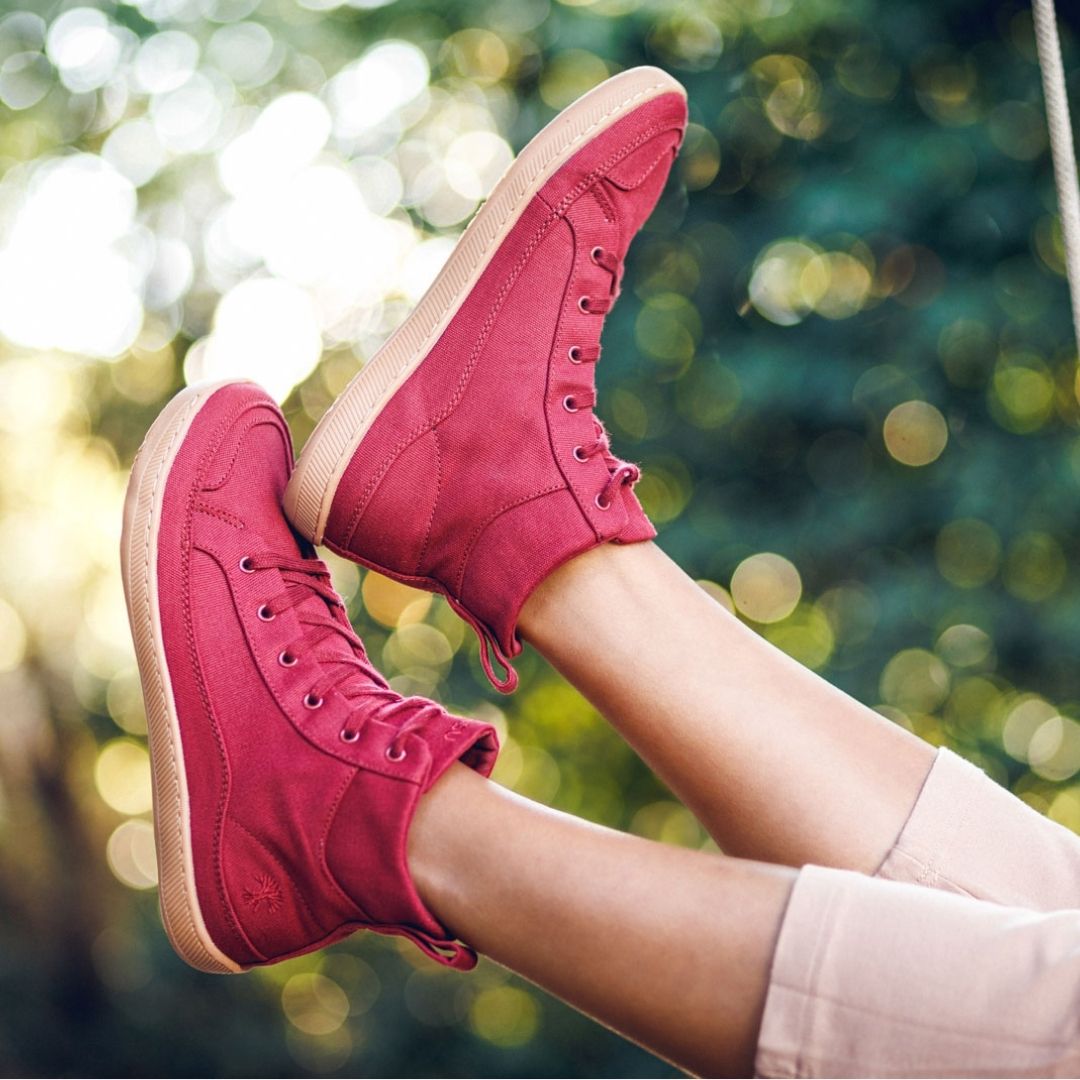 Barefoot Shoes vs Regular Shoes: Which One Is Actually Better for Your Body - Rutsu Barefoot