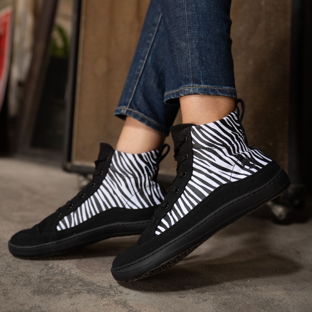 Best Shoes for Long Walks: The Ultimate Comfort Guide for Pain-Free Miles - Rutsu Barefoot Shoes