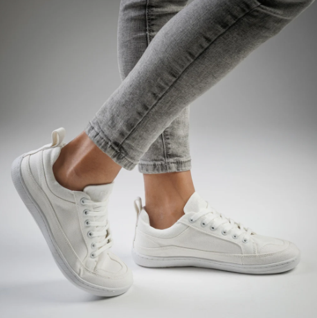 The Complete Guide to Minimalist Shoes for Everyday Wear