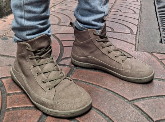 Barefoot Shoes: What the Research Actually Shows, and Who Should Avoid Them